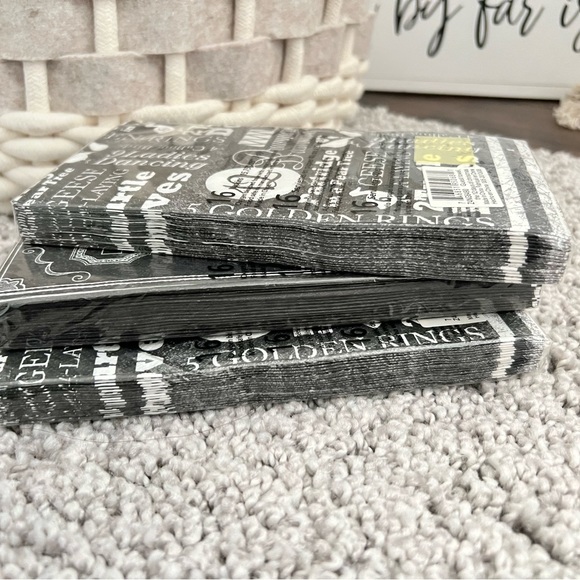 Three PKGS of Christmas Paper Napkins Black & White SEALED - Picture 9 of 11